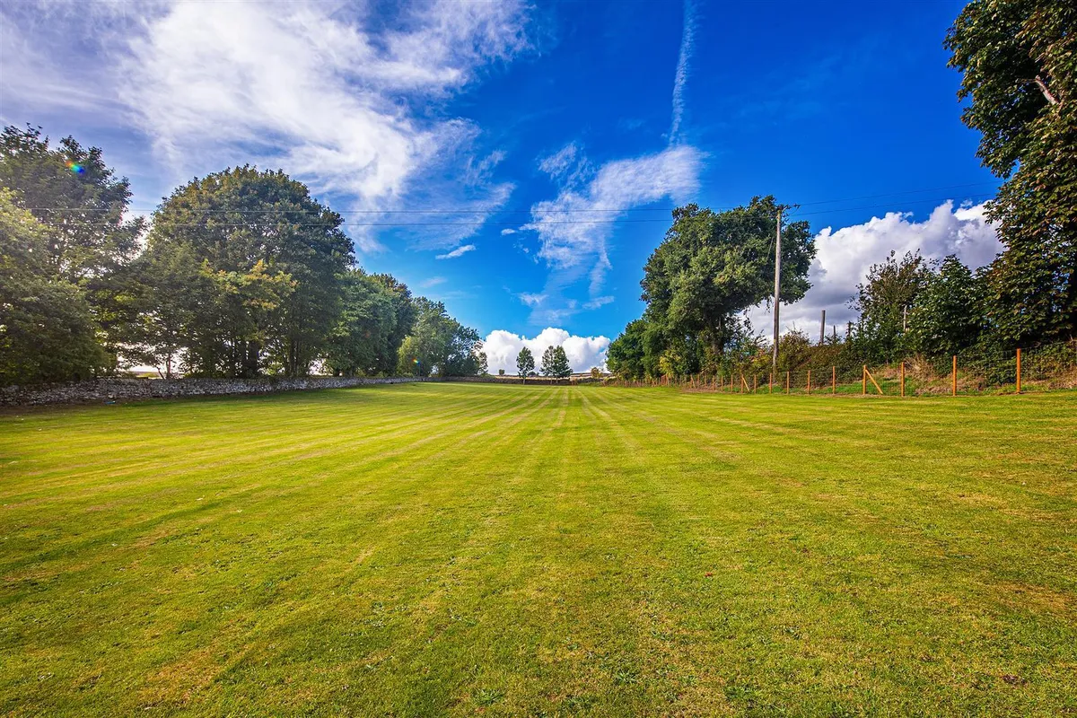 Smallfield Cottage, Smallfield Lane, High Bradfield, S6 6LJ