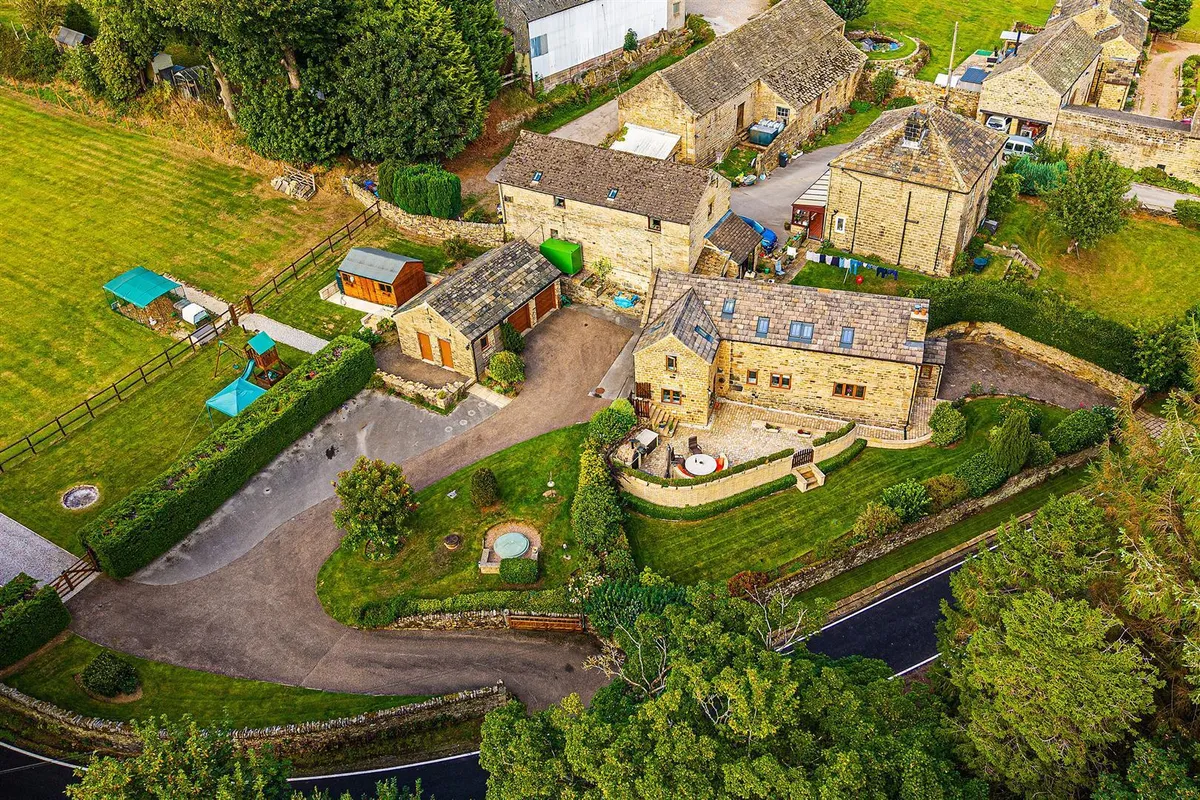 Smallfield Cottage, Smallfield Lane, High Bradfield, S6 6LJ