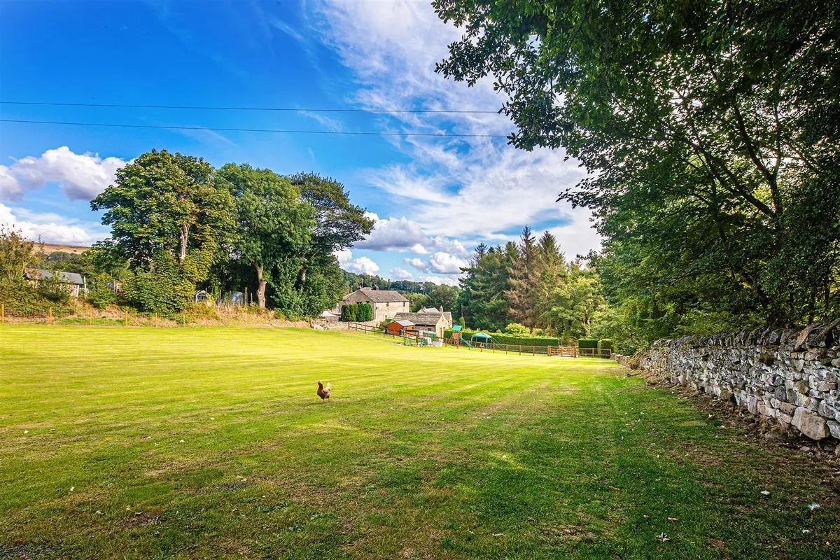 Smallfield Cottage, Smallfield Lane, High Bradfield, S6 6LJ