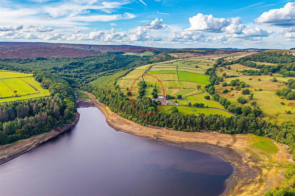 Smallfield Cottage, Smallfield Lane, High Bradfield, S6 6LJ