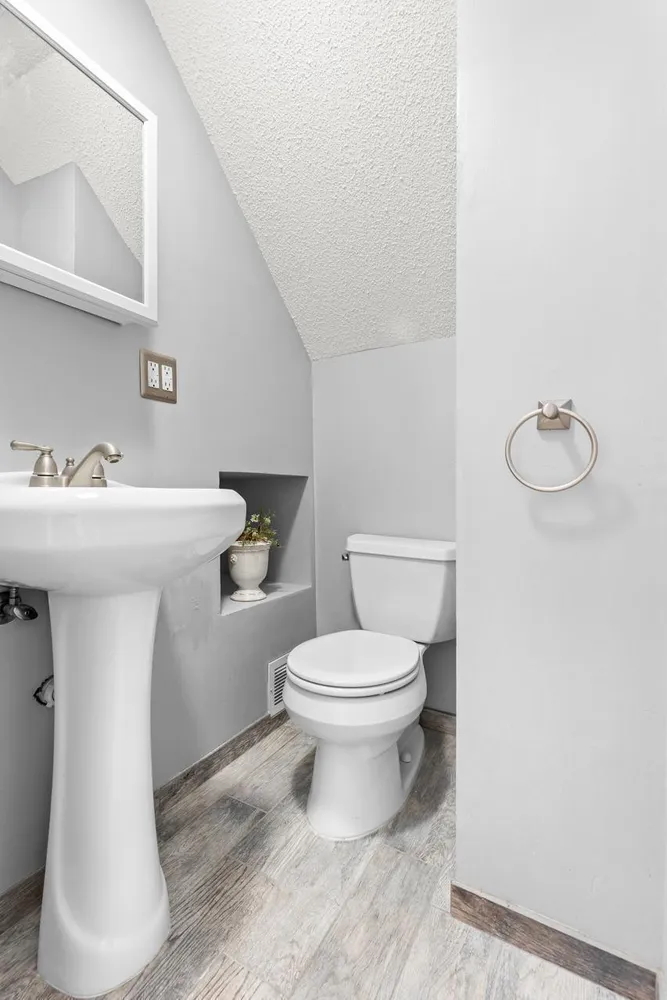 2620 Kentucky Ave S, St Louis Park, MN 55426