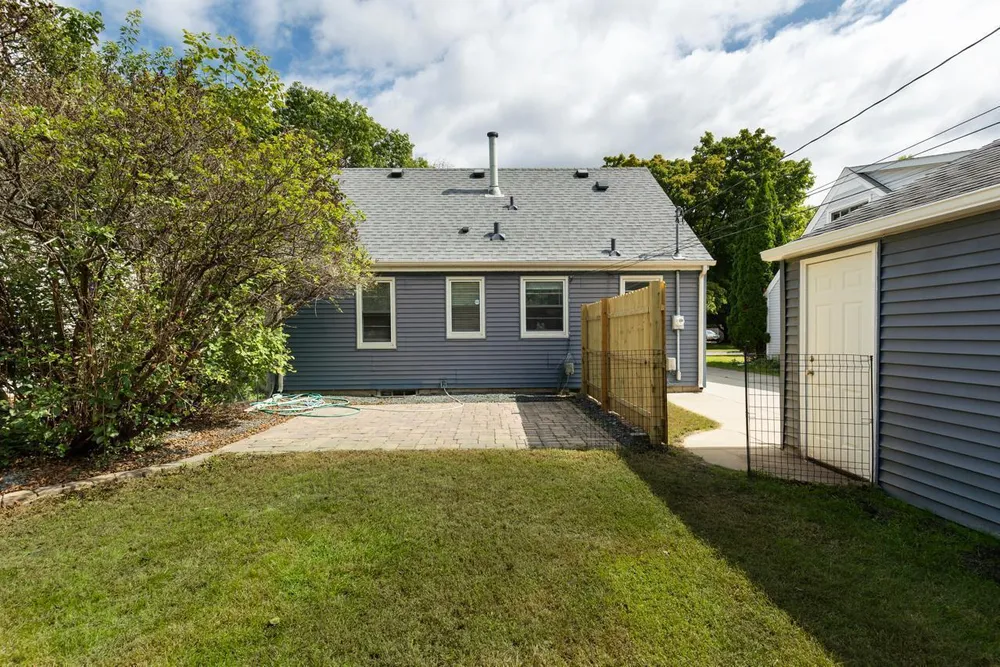 2620 Kentucky Ave S, St Louis Park, MN 55426