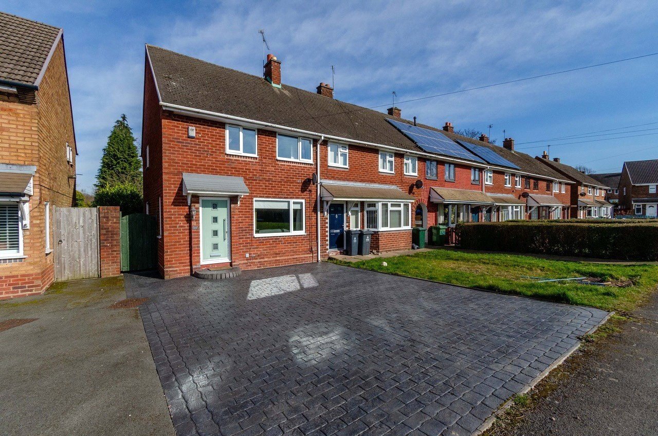 Glastonbury Crescent