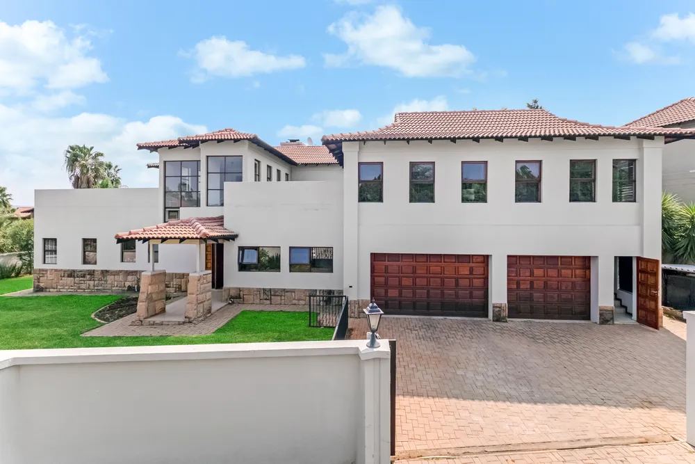 South Africa, Gauteng, Eagle Canyon Golf Estate, The Belfry, 524