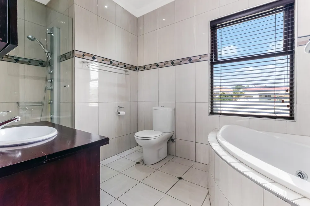 South Africa, Gauteng, Eagle Canyon Golf Estate, The Belfry, 524