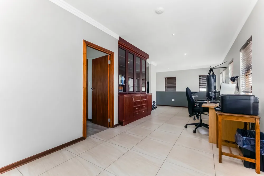 South Africa, Gauteng, Eagle Canyon Golf Estate, The Belfry, 524