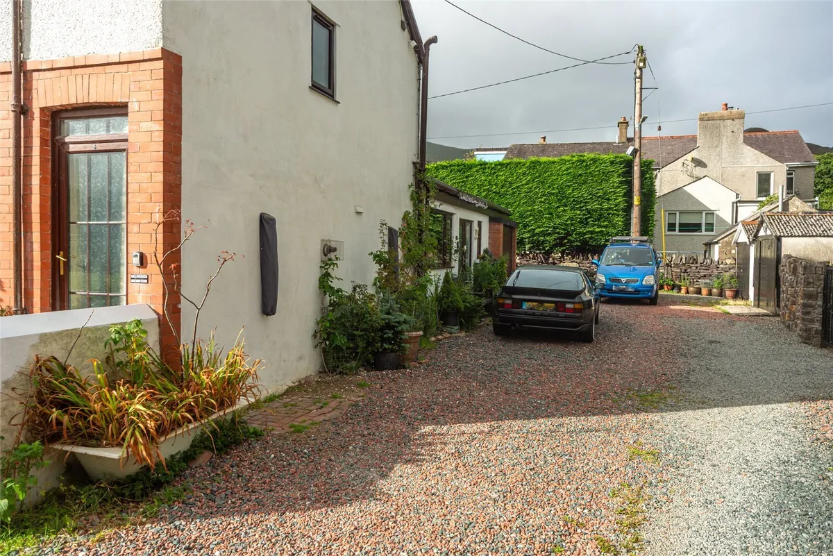 Padarn Road, Llanberis, Caernarfon, Gwynedd, LL55