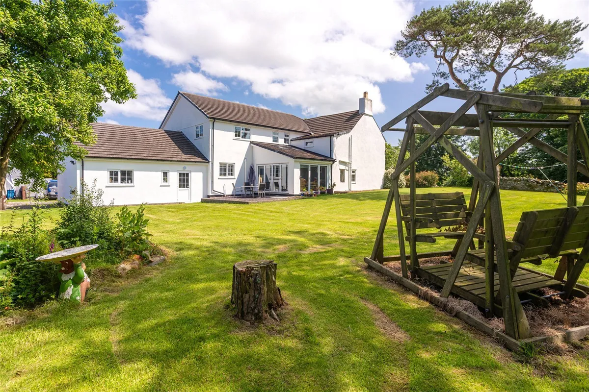 Pentraeth, Isle of Anglesey, LL75