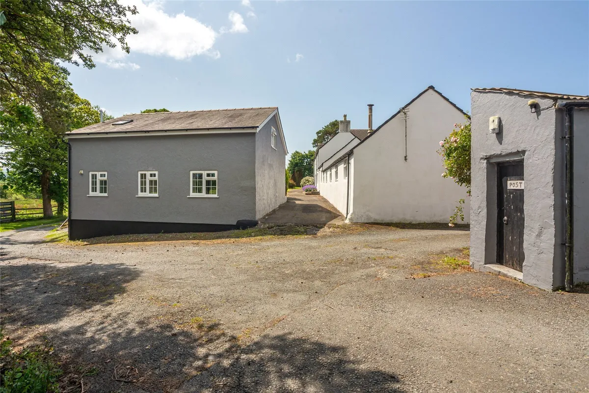 Pentraeth, Isle of Anglesey, LL75