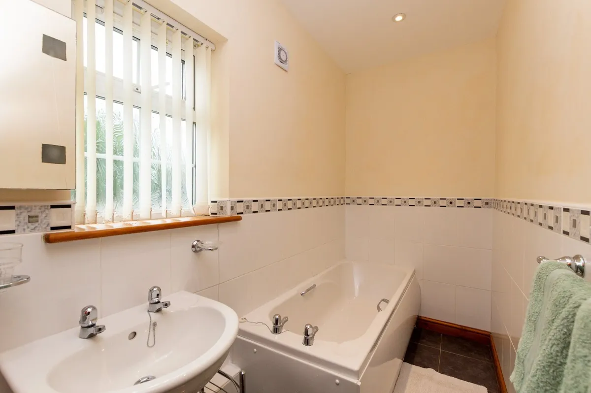 Pentraeth, Isle of Anglesey, LL75