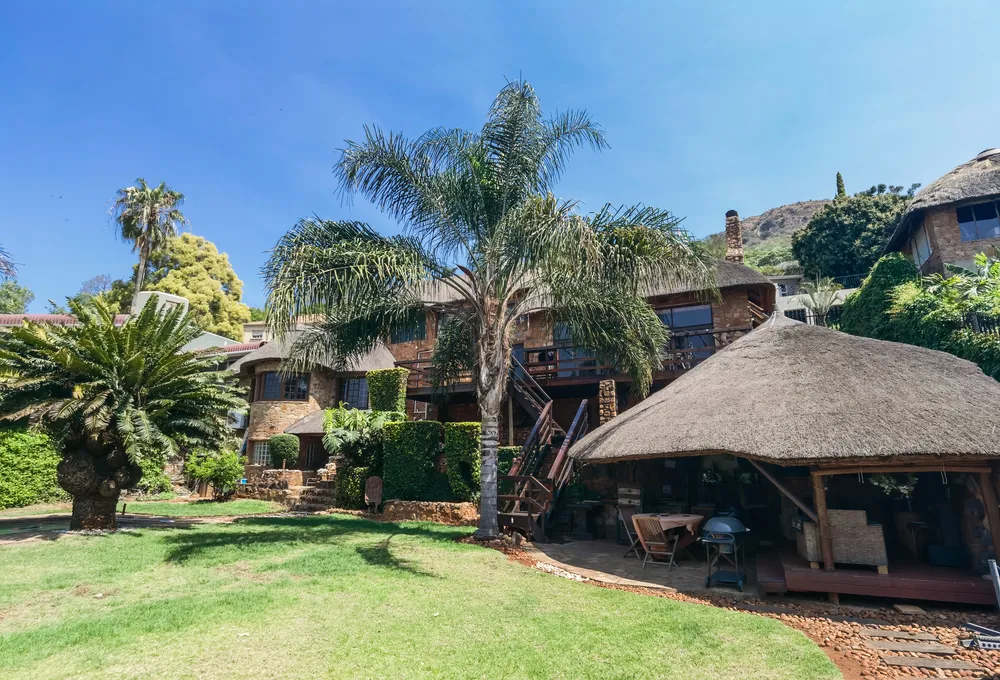 View image gallery of South Africa, North West, Kosmos, Simon Bekker Avenue, 163