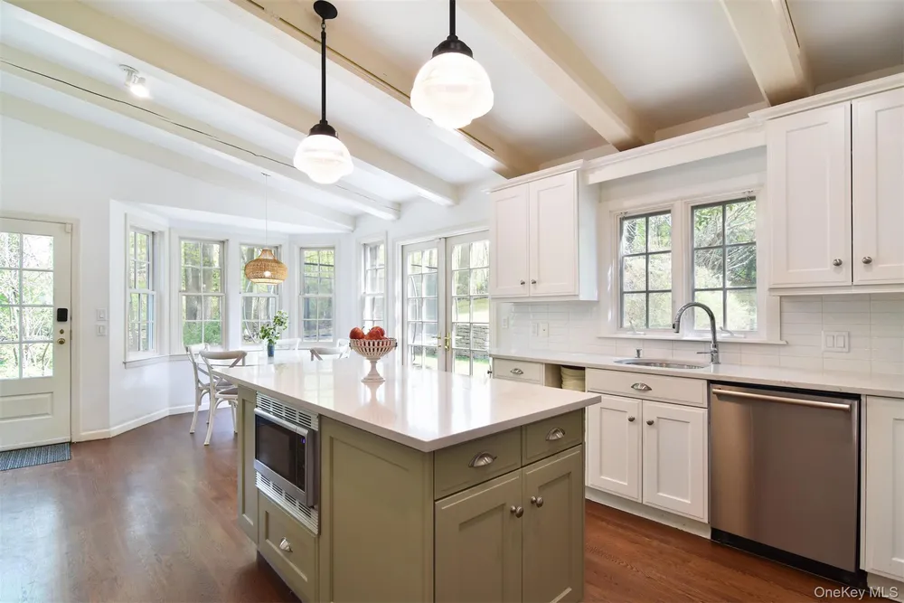 164 Washington Ave, Dobbs Ferry, NY 10522