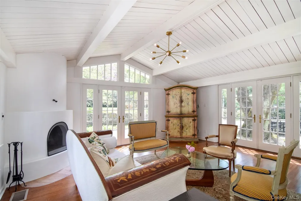 164 Washington Ave, Dobbs Ferry, NY 10522