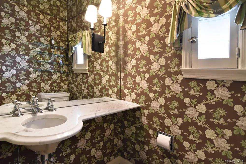 164 Washington Ave, Dobbs Ferry, NY 10522