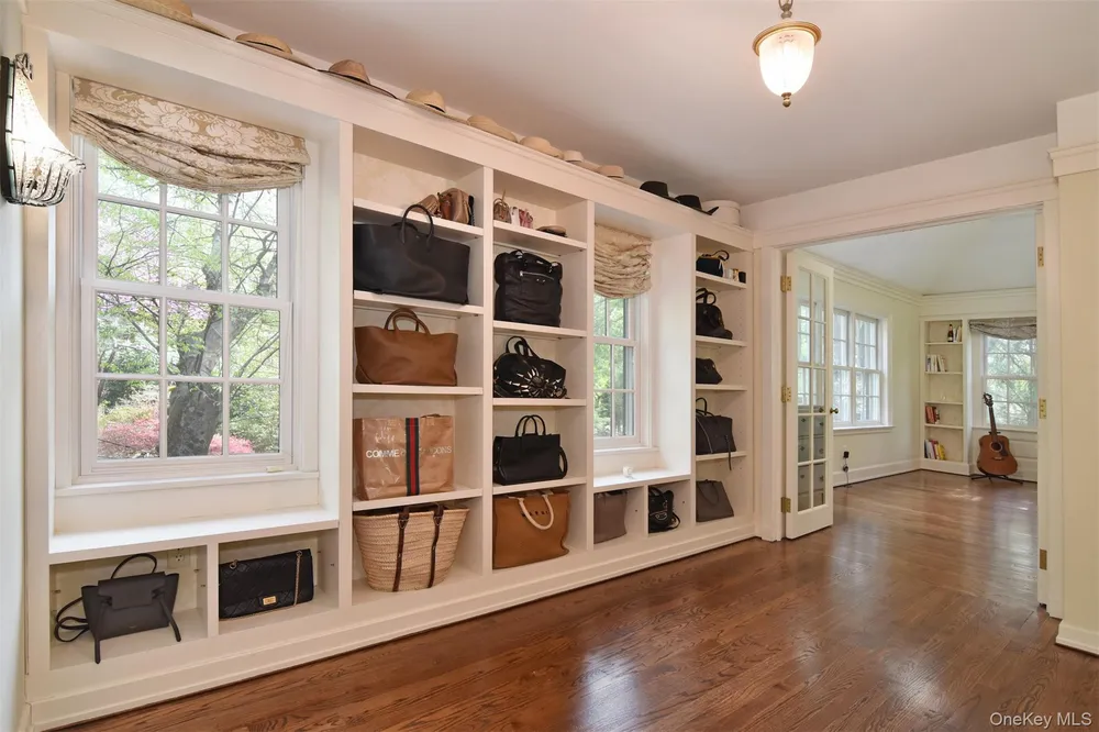 164 Washington Ave, Dobbs Ferry, NY 10522
