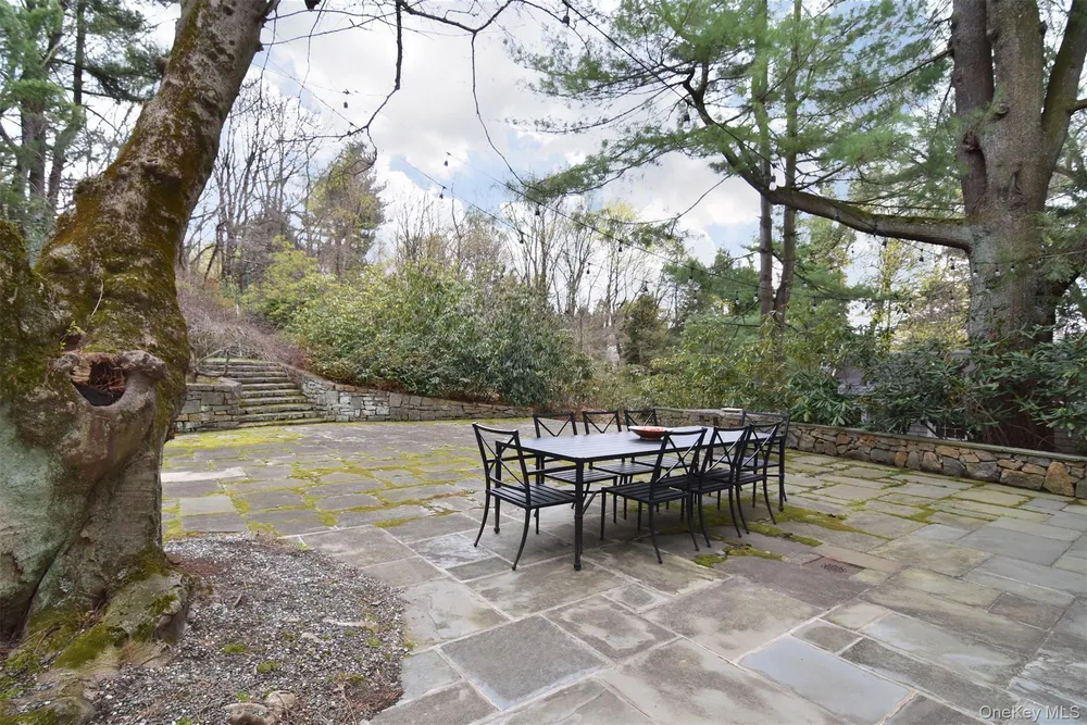 164 Washington Ave, Dobbs Ferry, NY 10522