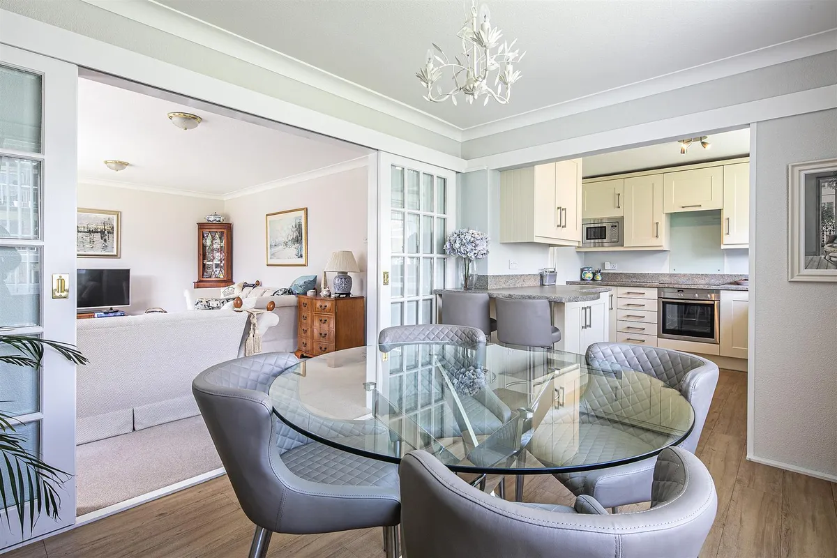 24 The Glen, Endcliffe Vale Road, Endcliffe, S10 3FN