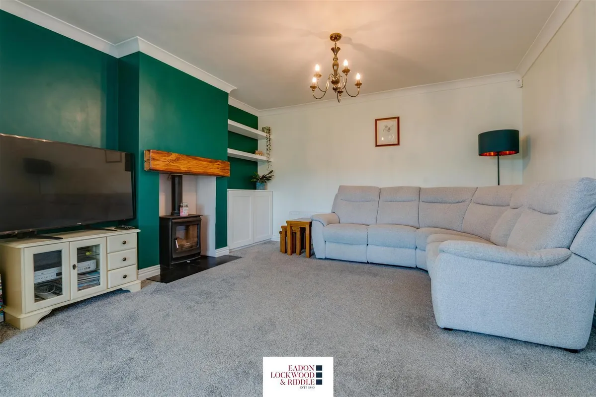Lesmond Crescent, Little Houghton, Barnsley