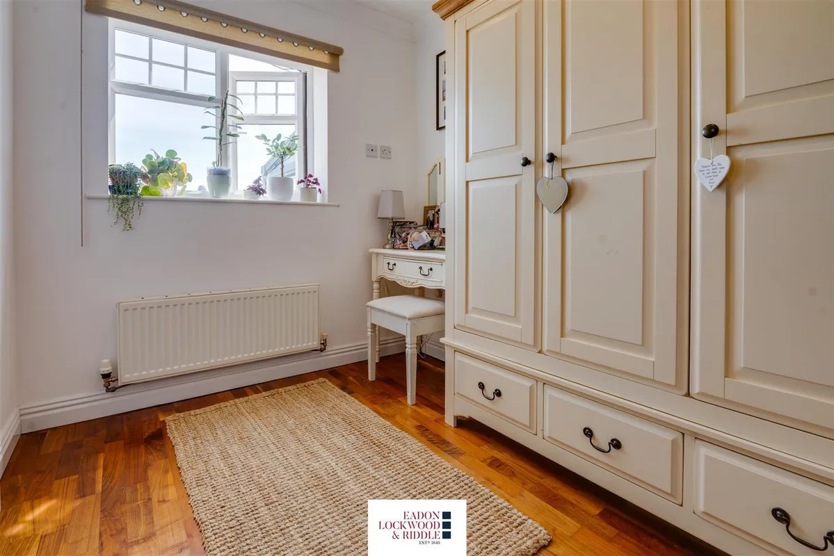 Lesmond Crescent, Little Houghton, Barnsley