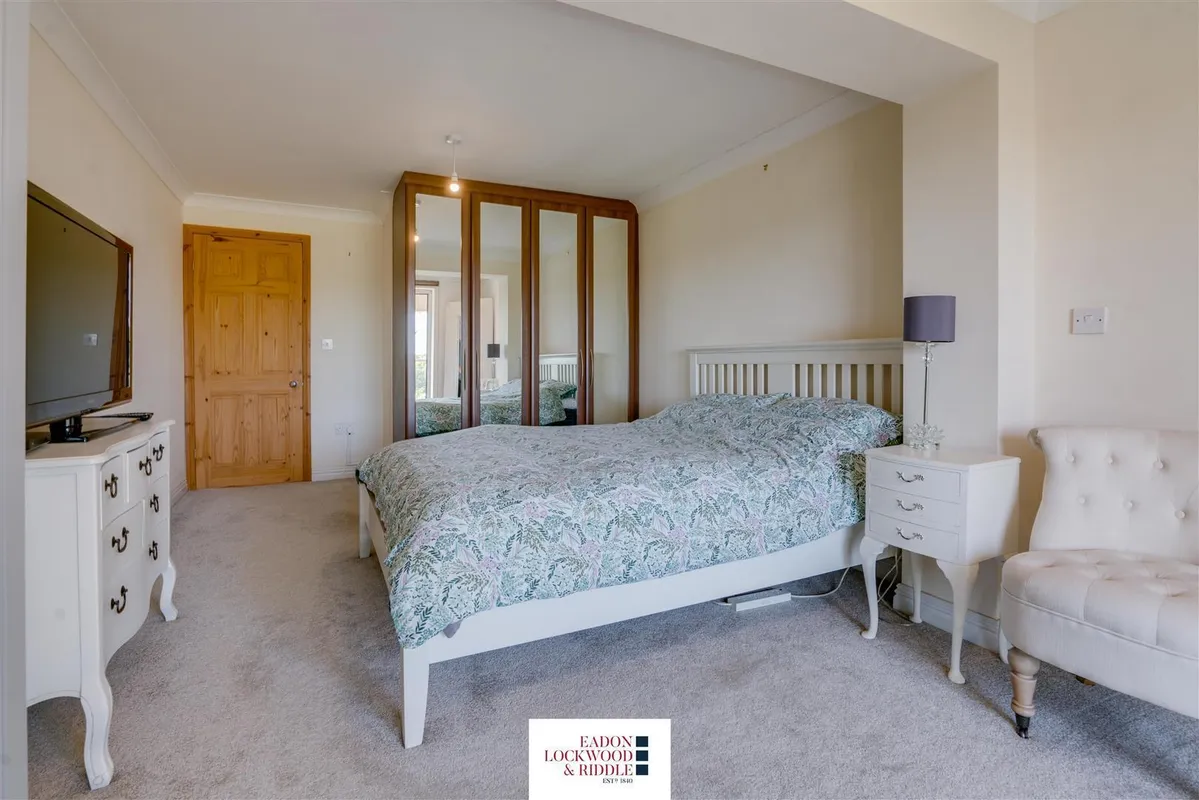 Lesmond Crescent, Little Houghton, Barnsley