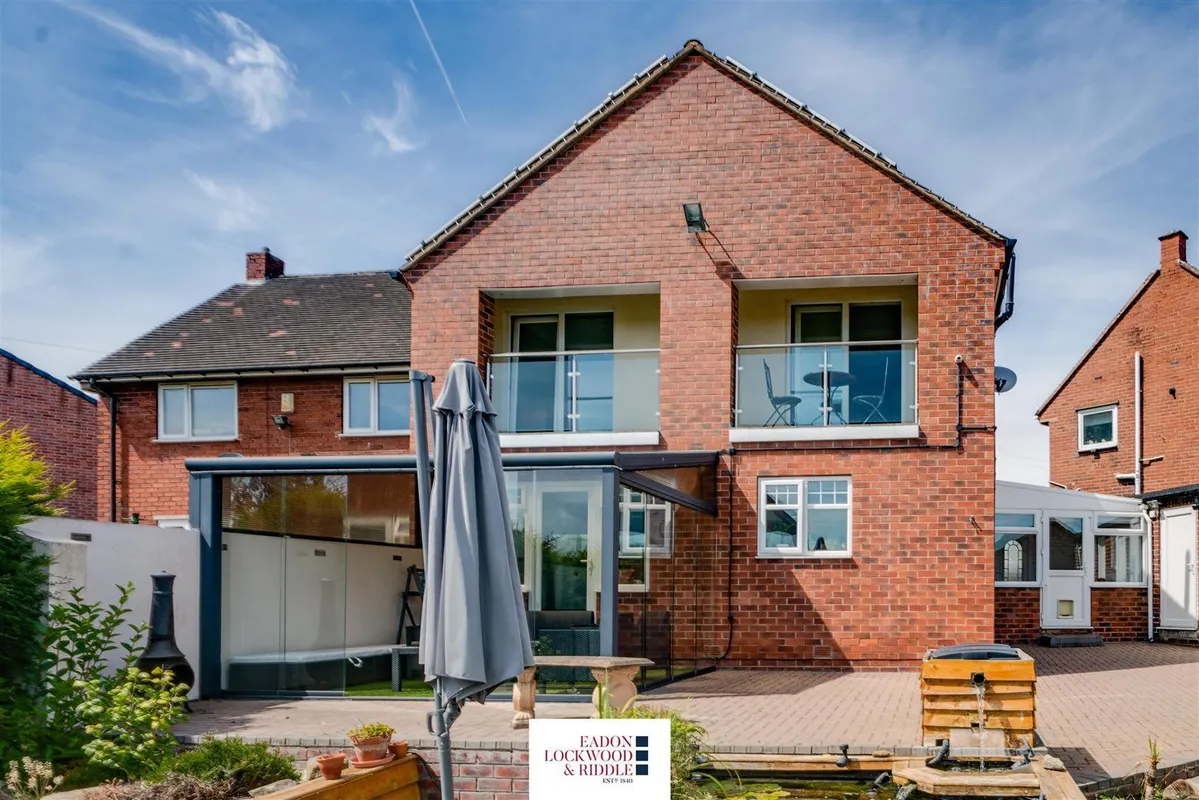 Lesmond Crescent, Little Houghton, Barnsley