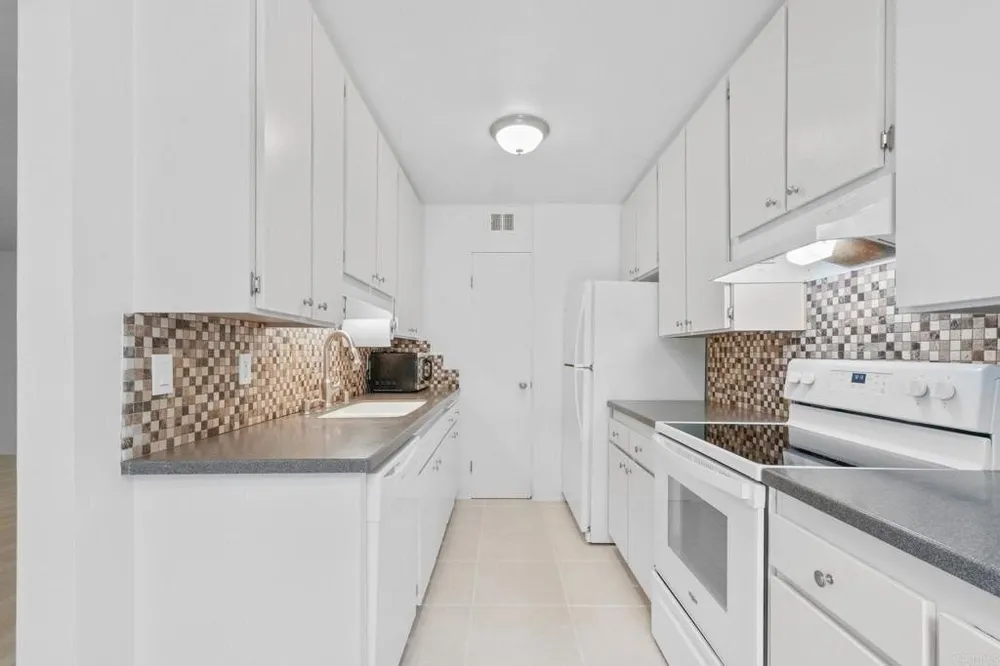 4891 Collwood Blvd, San Diego, CA 92115