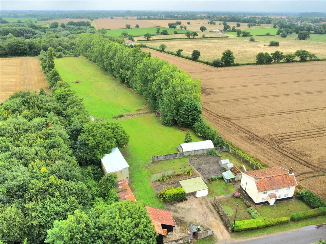 Scoulton Road, Rockland St. Peter, Attleborough
