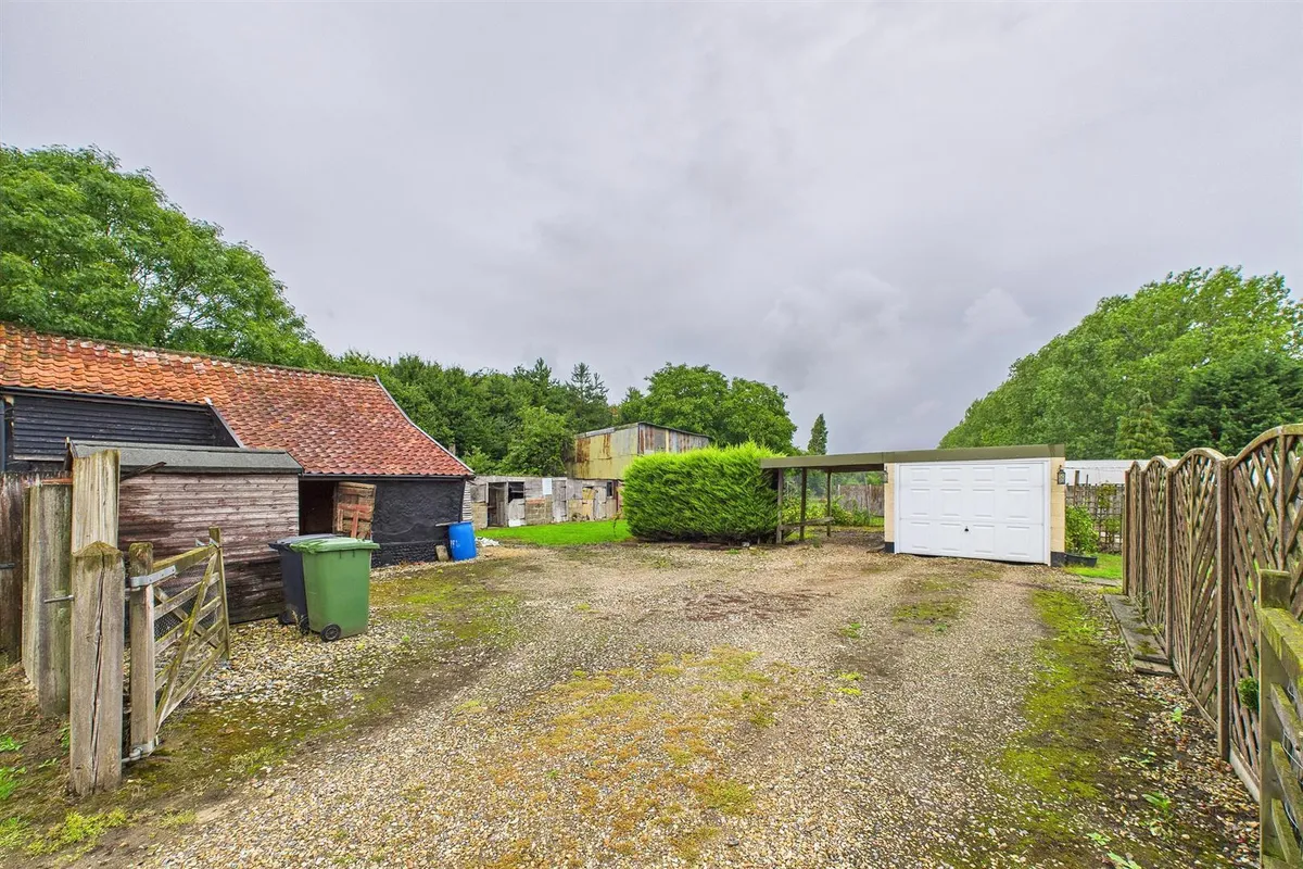 Scoulton Road, Rockland St. Peter, Attleborough