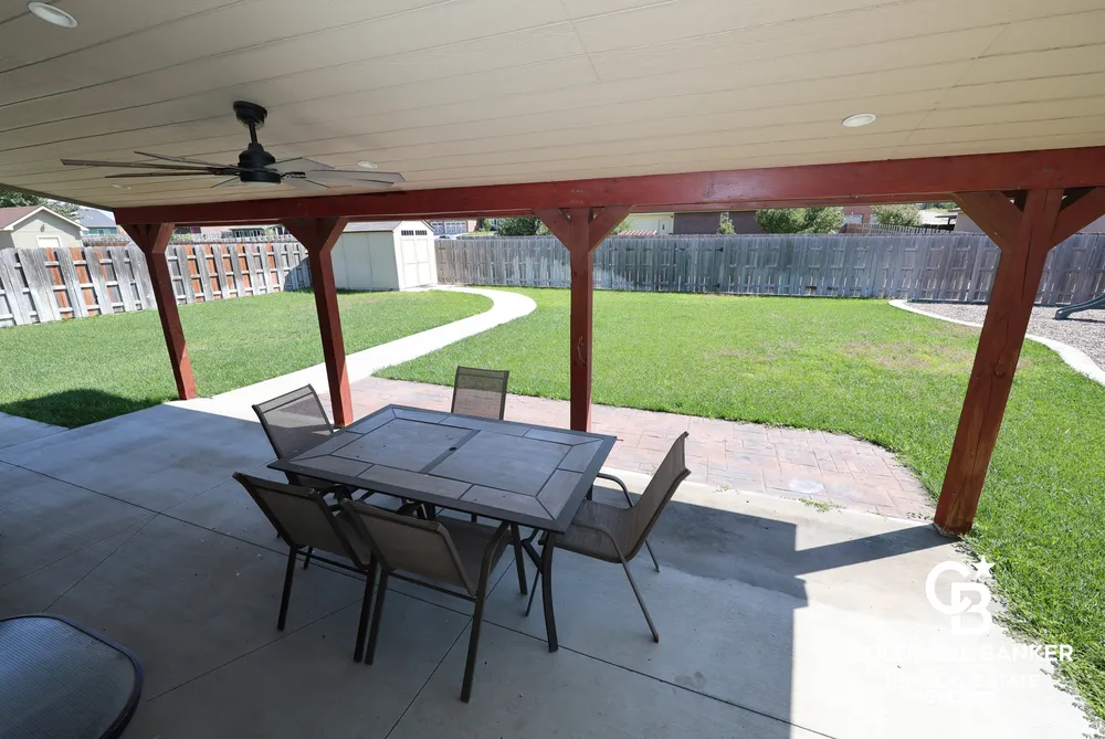 2320 Idlewild Way, Garden City, KS 67846