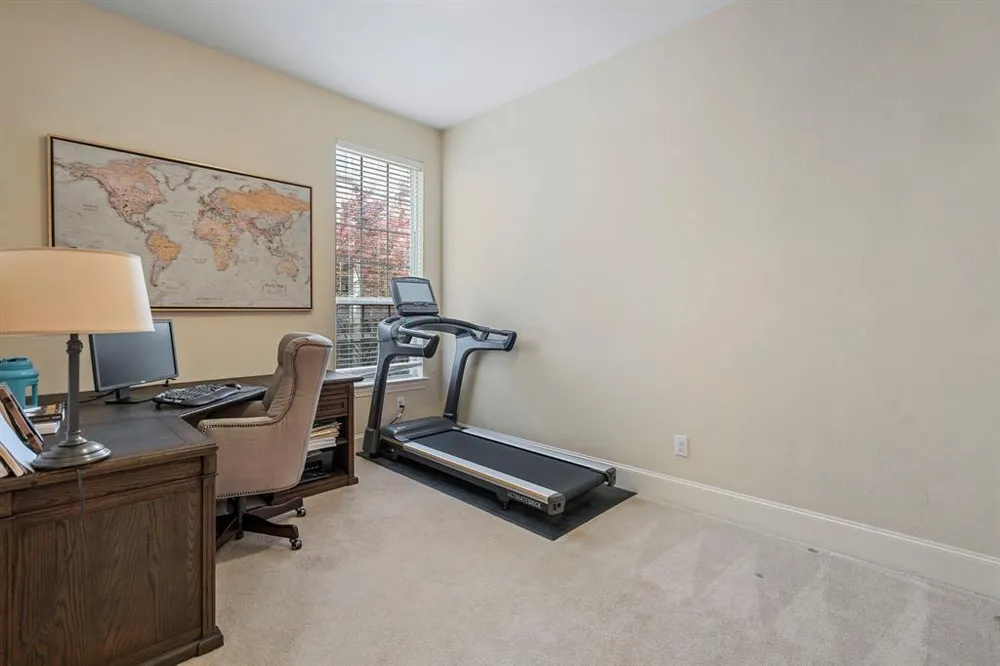 2220 Emerson Ln, Carrollton, TX 75010