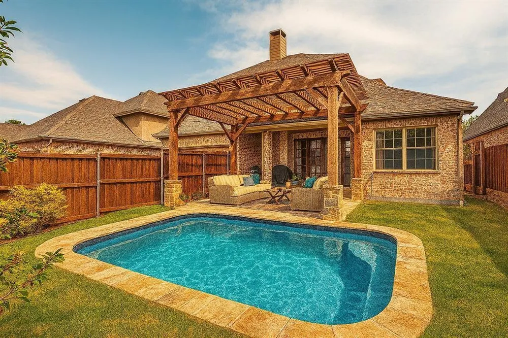 2220 Emerson Ln, Carrollton, TX 75010
