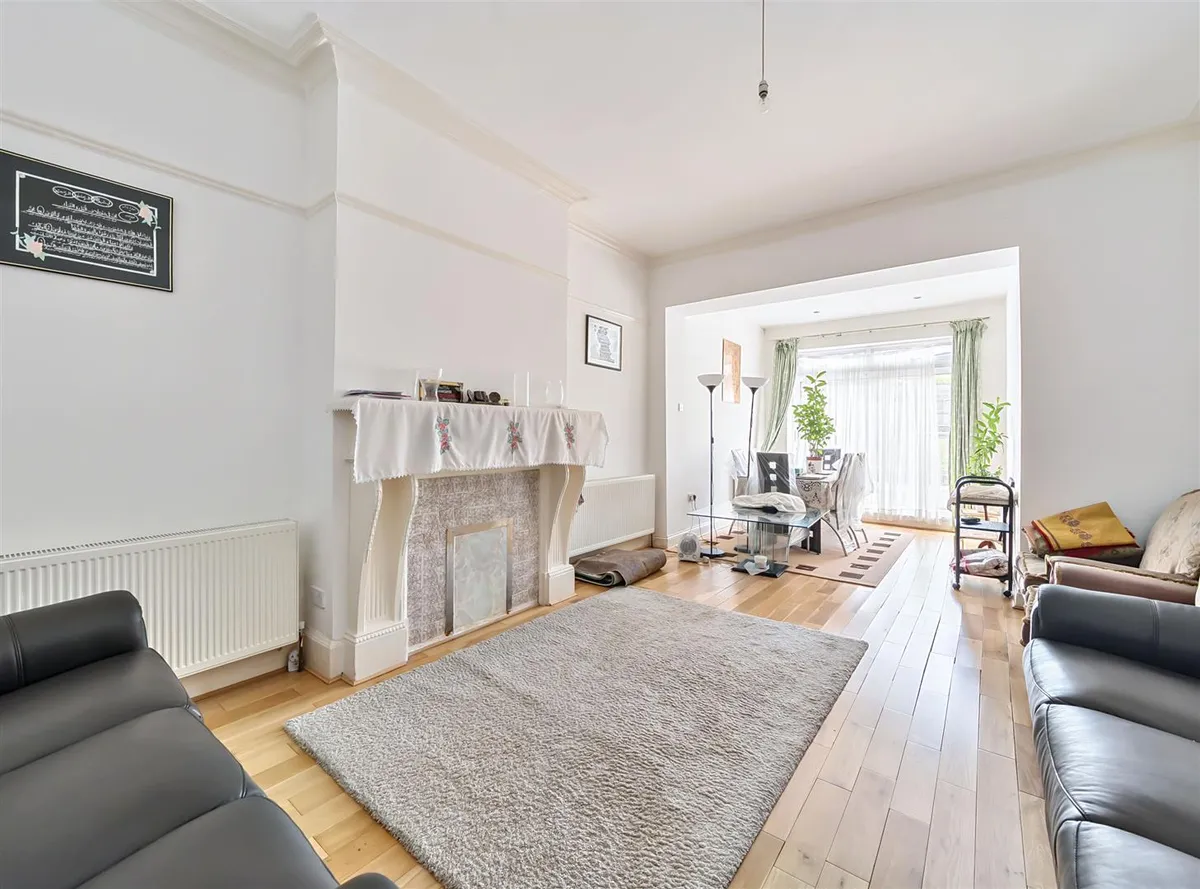 Brondesbury Park, London NW2