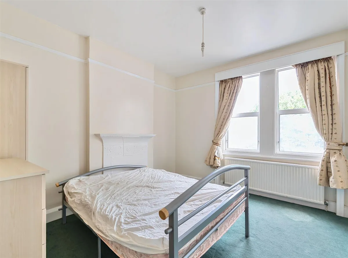Brondesbury Park, London NW2