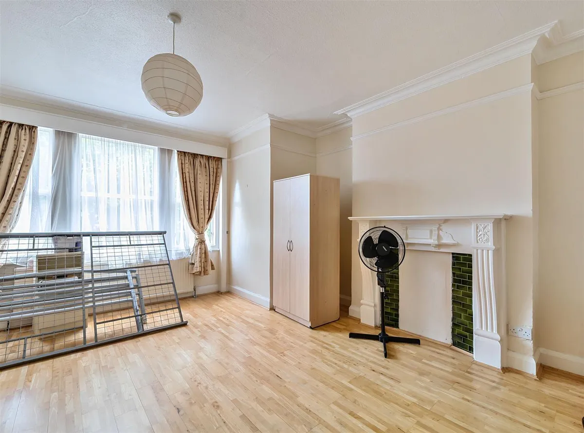 Brondesbury Park, London NW2