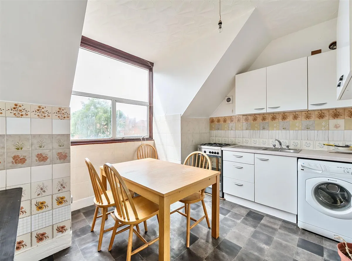 Brondesbury Park, London NW2