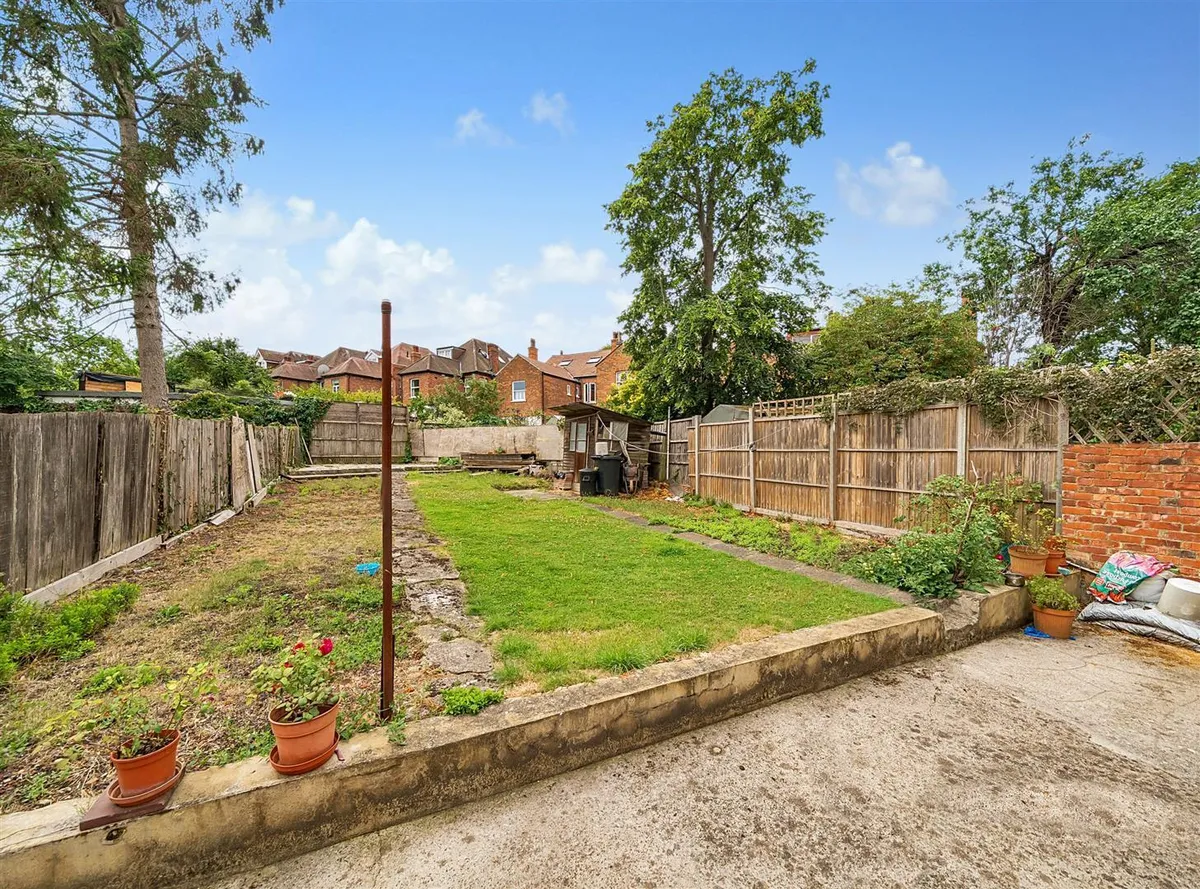 Brondesbury Park, London NW2