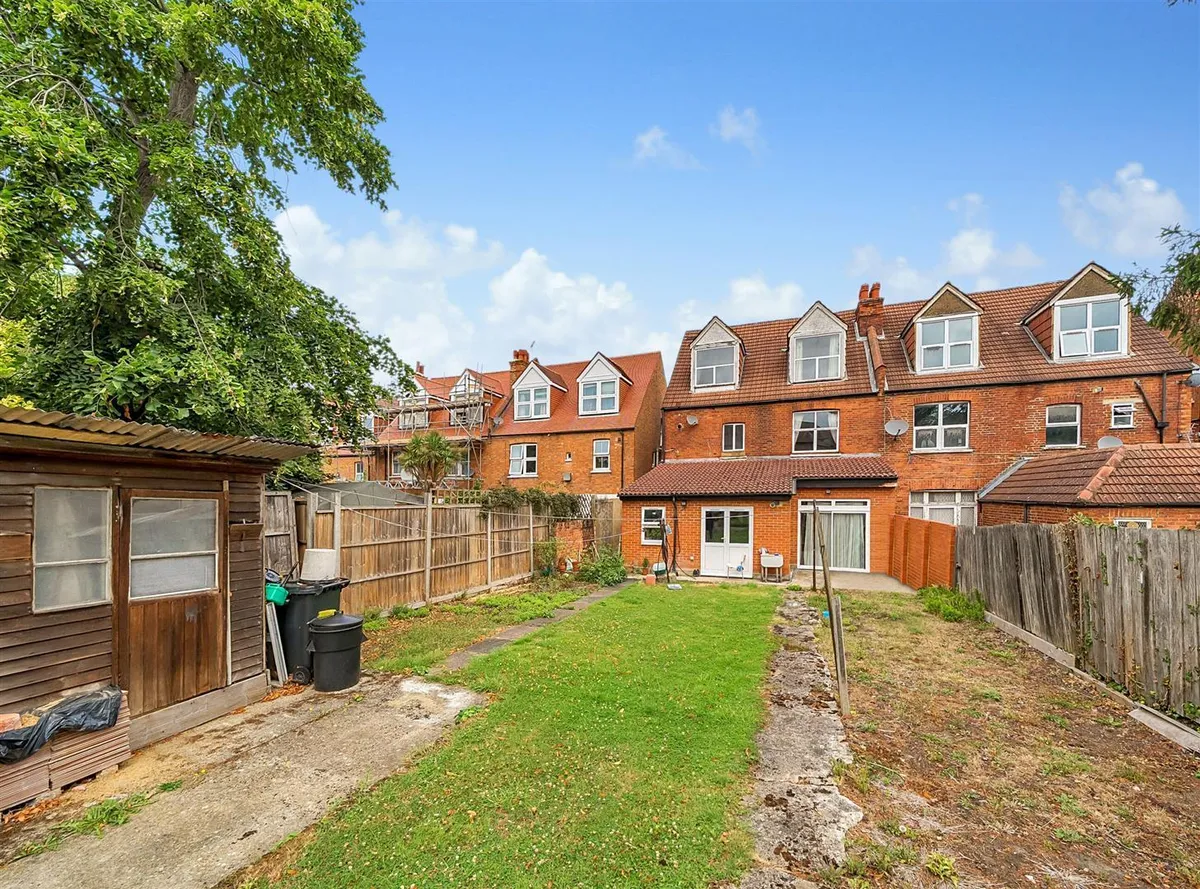 Brondesbury Park, London NW2