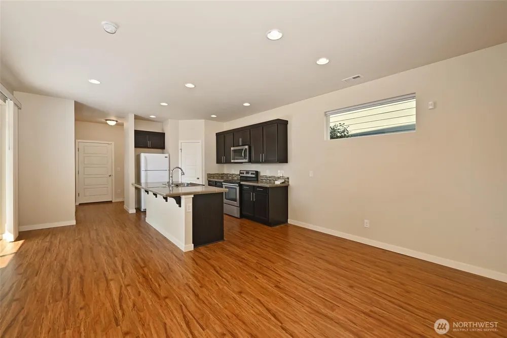 12108 SE 292nd St, Auburn, WA 98092