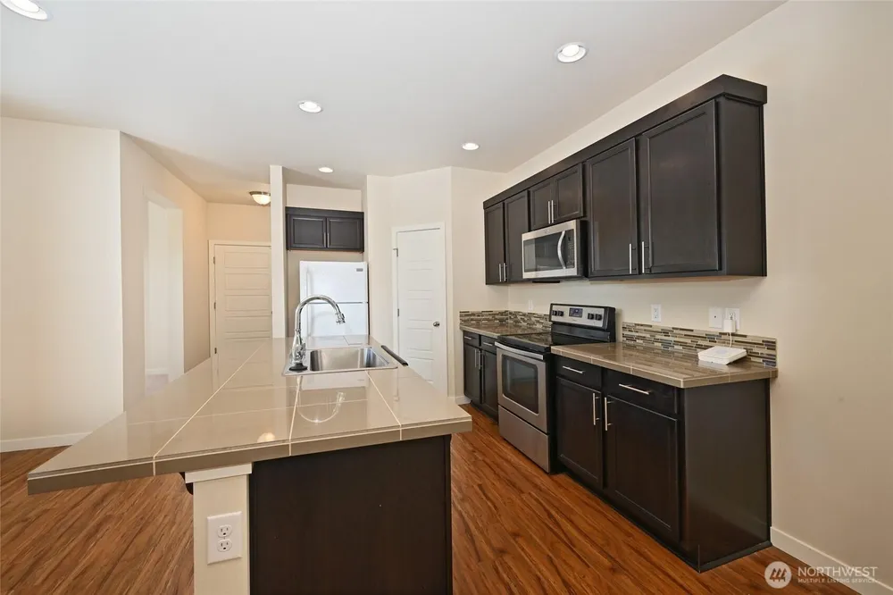 12108 SE 292nd St, Auburn, WA 98092