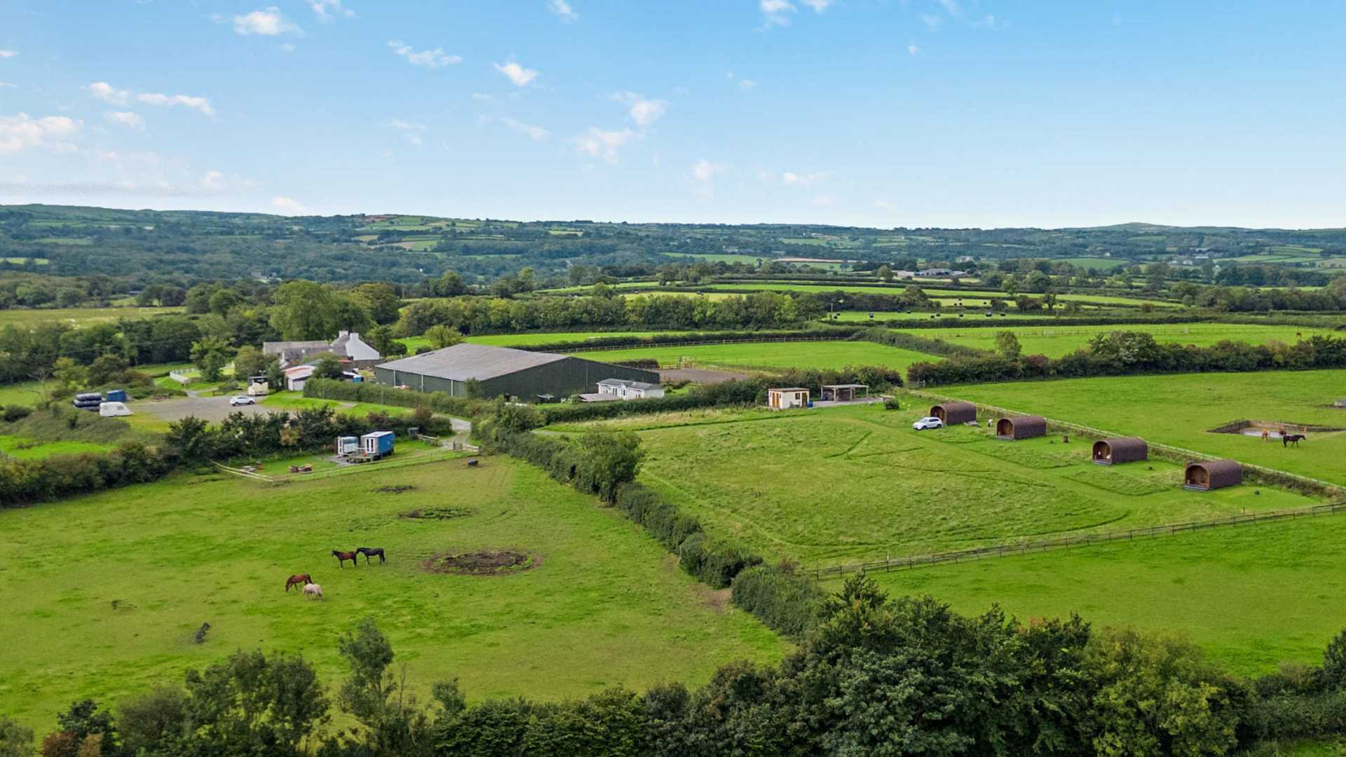 Celaeron Equestrian Centre & Caravan Site, Neuaddlwyn, Ceredigon. Image 2