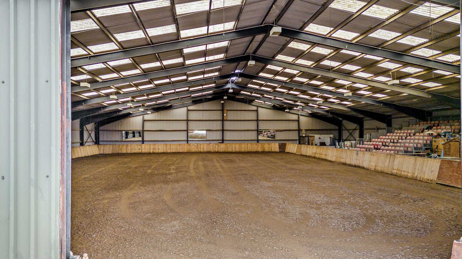 Celaeron Equestrian Centre & Caravan Site, Neuaddlwyn, Ceredigon. Image 12