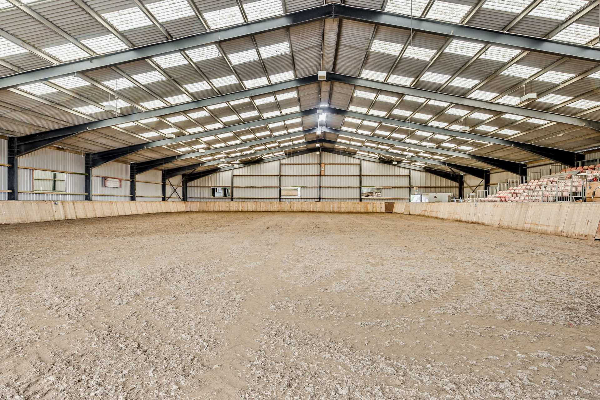 Celaeron Equestrian Centre & Caravan Site, Neuaddlwyn, Ceredigon. Image 13