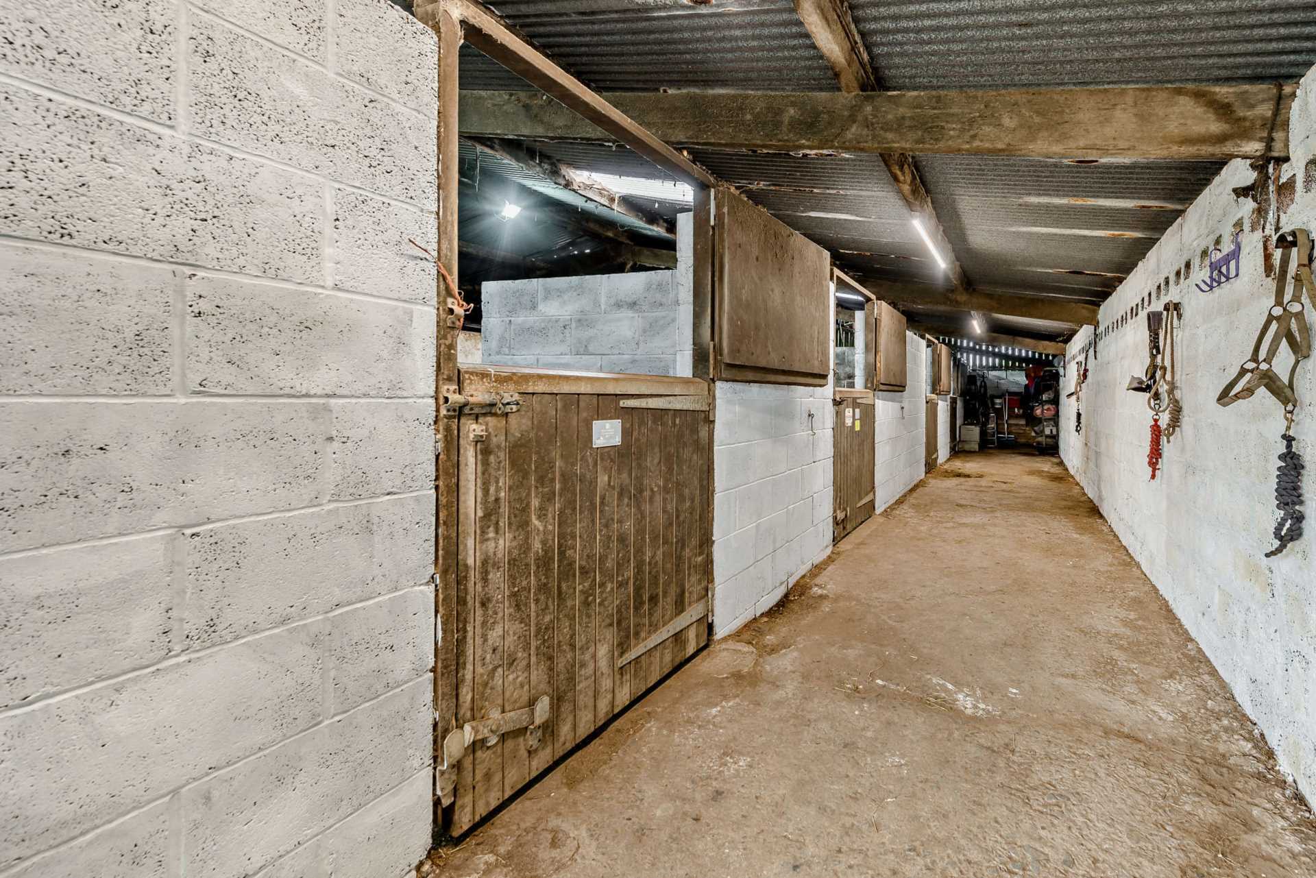Celaeron Equestrian Centre & Caravan Site, Neuaddlwyn, Ceredigon. Image 17