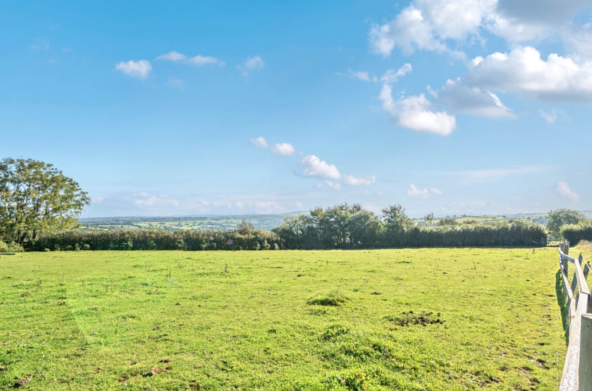 Celaeron Equestrian Centre & Caravan Site, Neuaddlwyn, Ceredigon. Image 28
