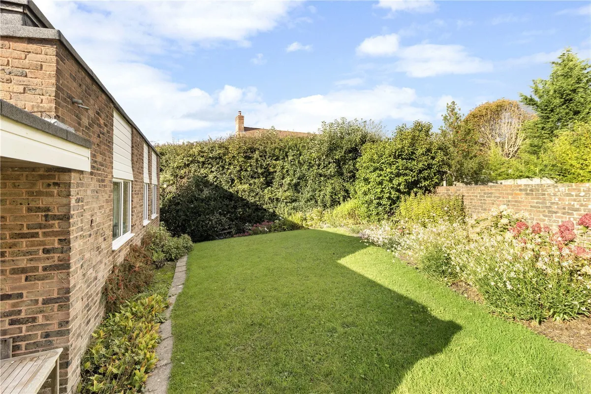 High Street, Buxted, Uckfield, East Sussex, TN22