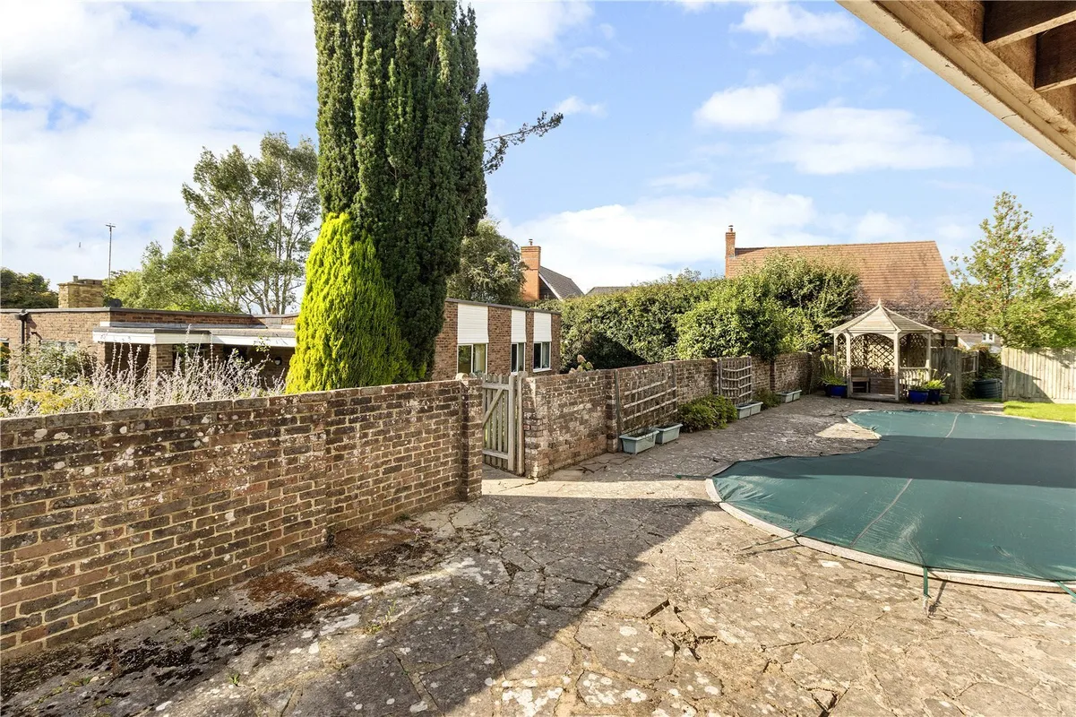 High Street, Buxted, Uckfield, East Sussex, TN22