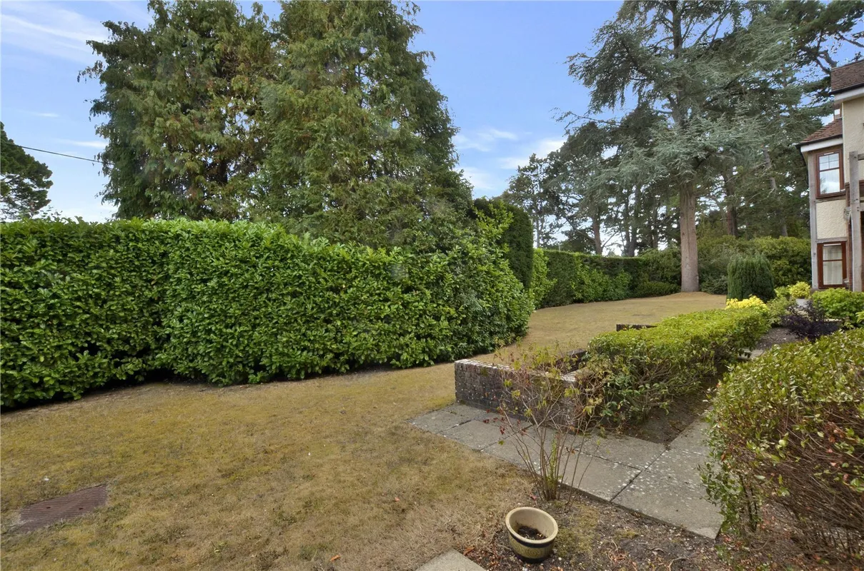 Golf Links Road, Ferndown, Dorset, BH22