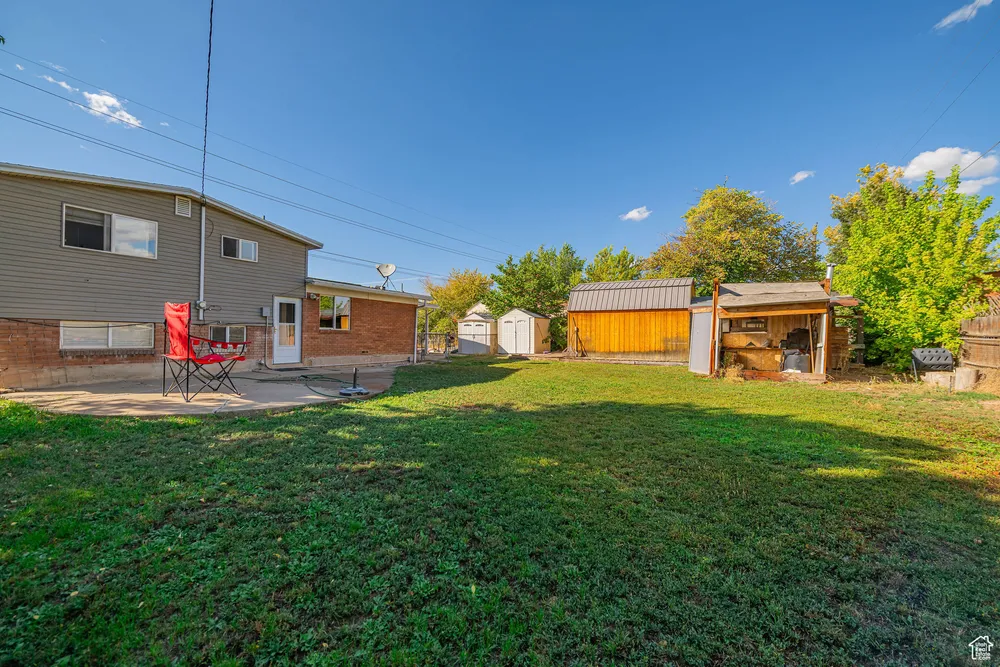 1094 N Angel St, Layton, UT 84041