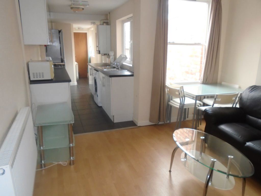 25 Harrow Road, B29 7DN Image 1