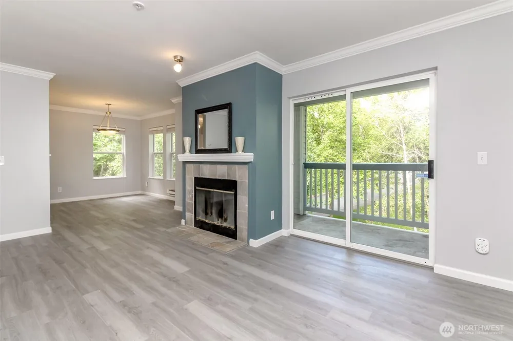 33020 10th Ave SW, Federal Way, WA 98023